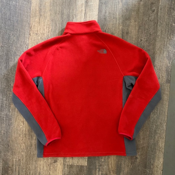 North Face ZIP Up Fleece Jacket. - Picture 3 of 7